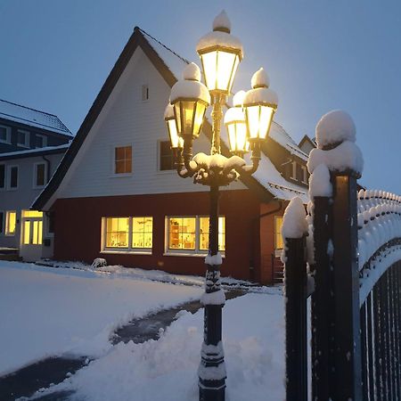 Fewo Winter In Der Villa Waldrand Mit Zwei Balkonen Bad Wünnenberg 외부 사진